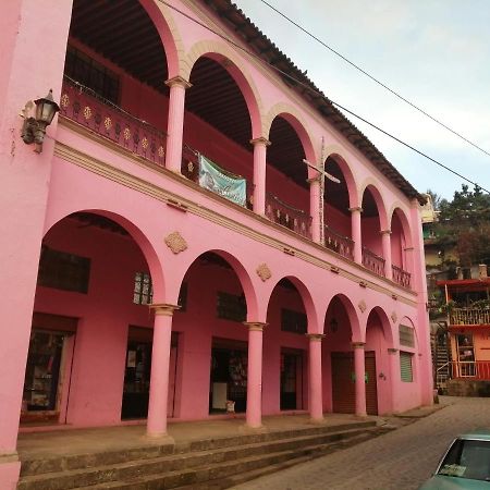 Hotel Jardín Mineral de Angangueo Exterior foto